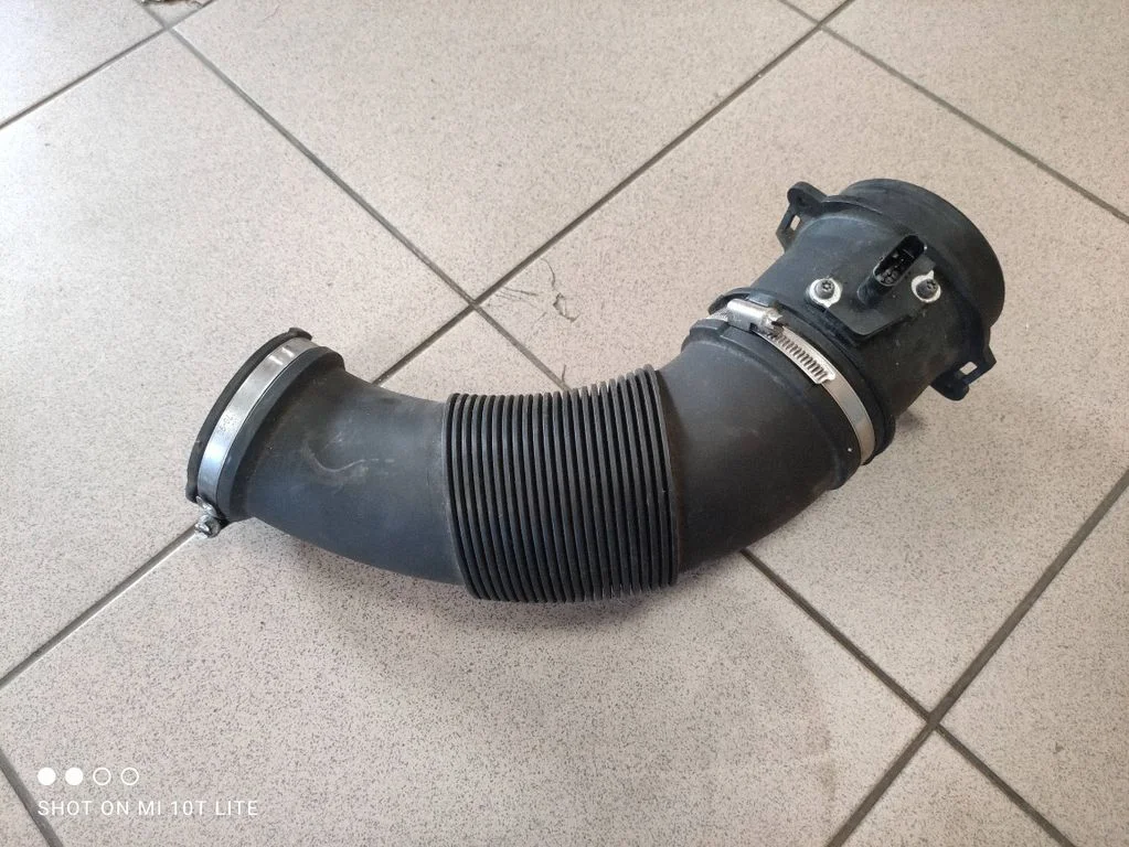 Air intake duct part 059129629B