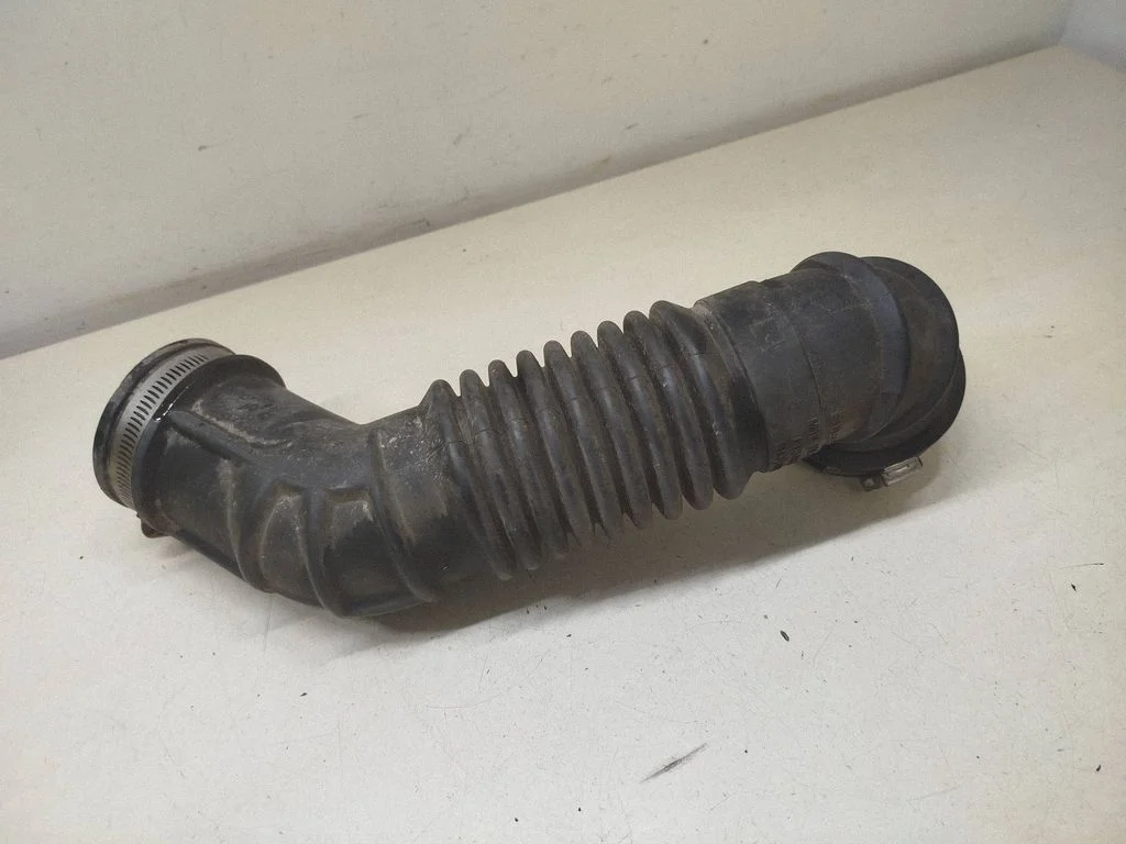 Õhu sisselaske voolik (-ud)/ toru (-d) – Subaru Outback (BS) (2015-2019)