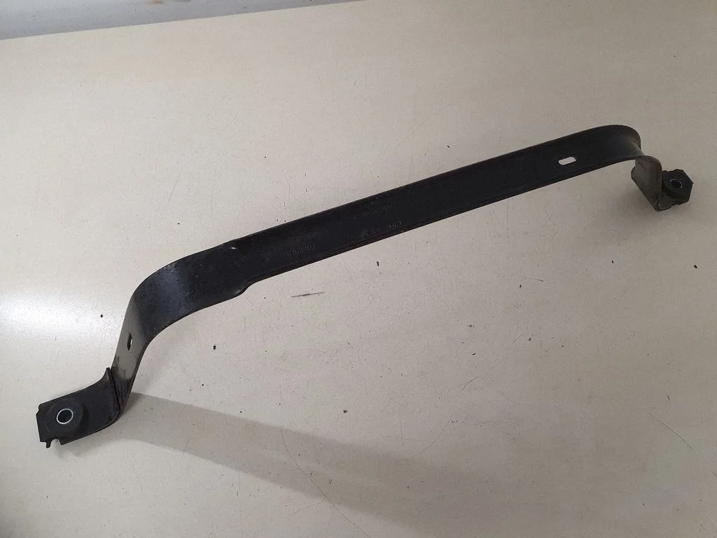 Fuel tank mounting bracket 4H0201654B