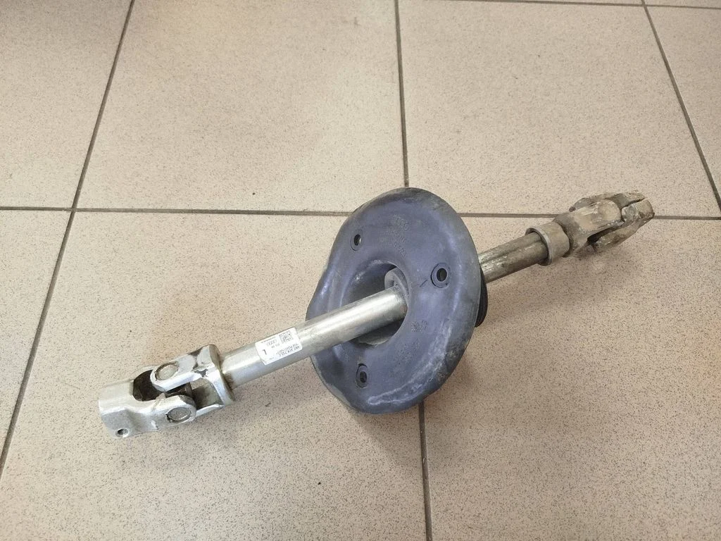 Roolisamba ristliigend – Audi A8 S8 D4 4H (2010-2016)