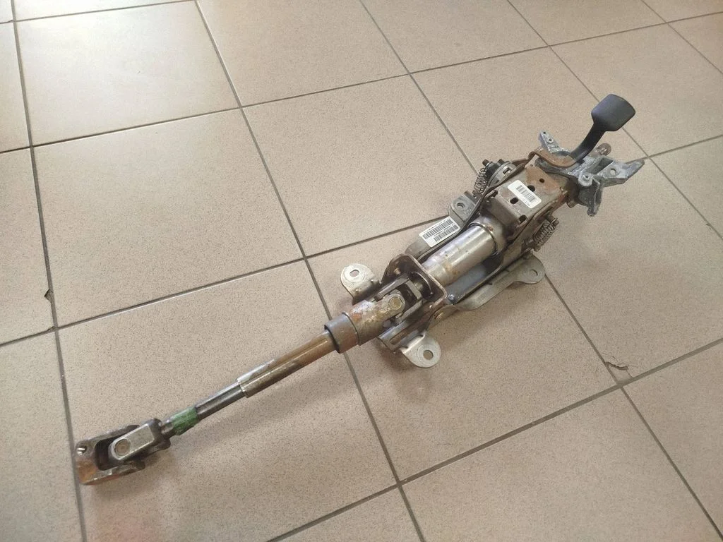 Steering wheel axle 05057950AD