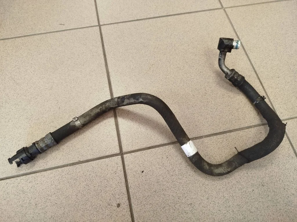 Power steering hose/pipe/line 6778498