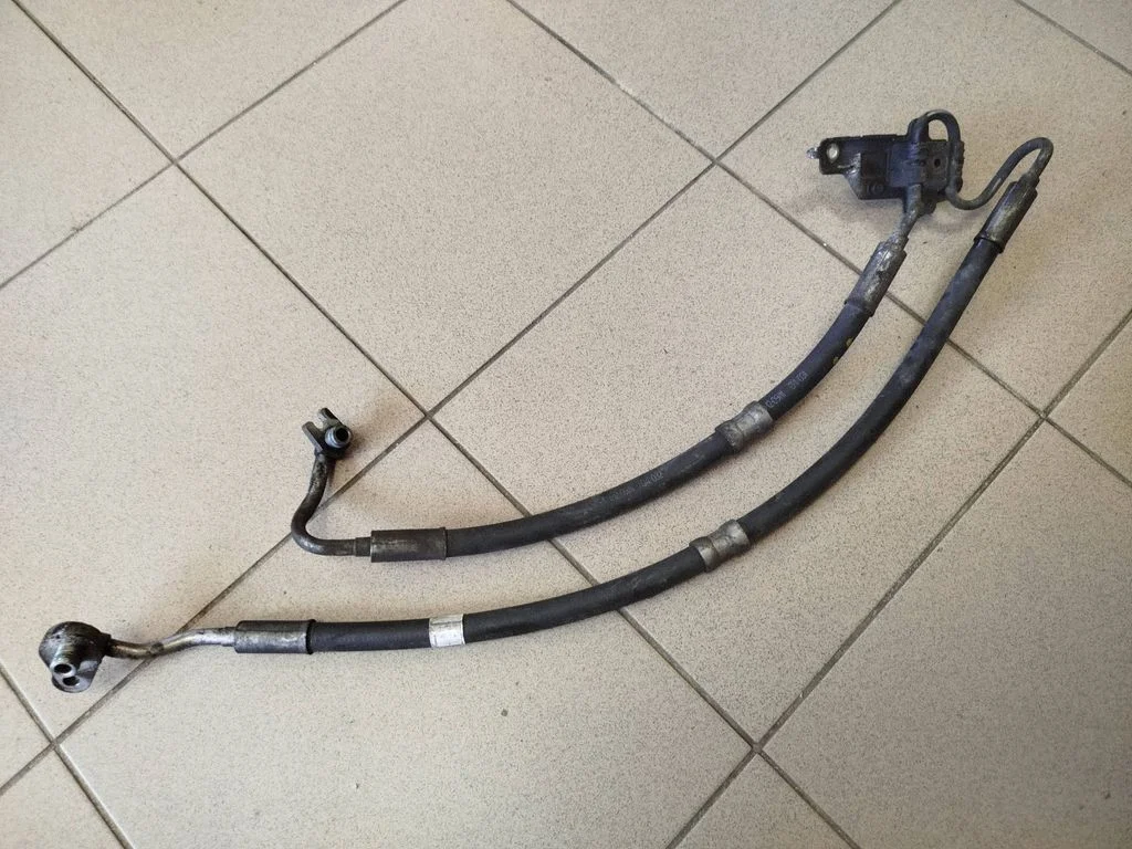 Power steering hose/pipe/line 6790635