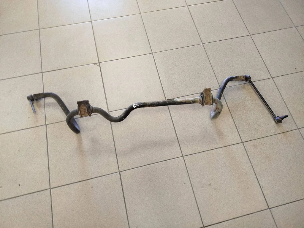 Stabilizator przedni