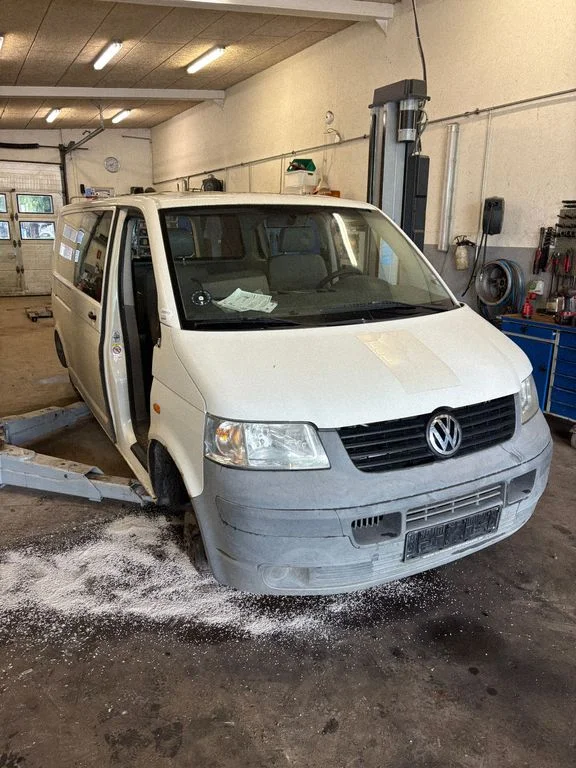 Volkswagen Transporter/Caravelle