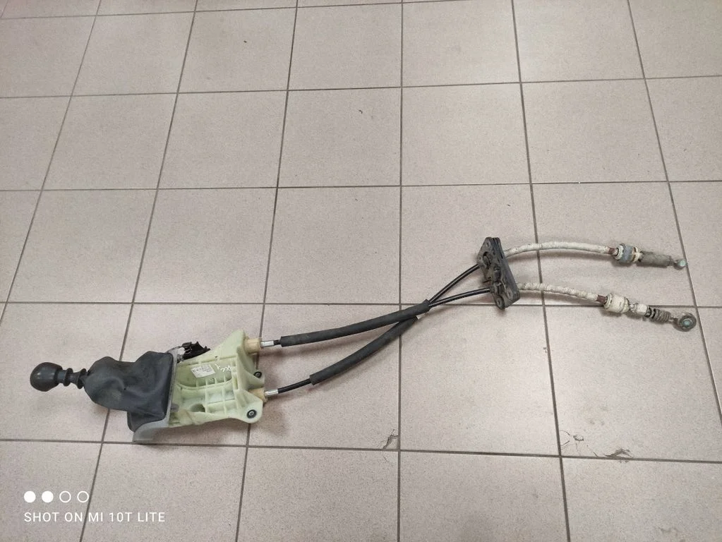 Pavarų perjungimo mechanizmas (kulisa)