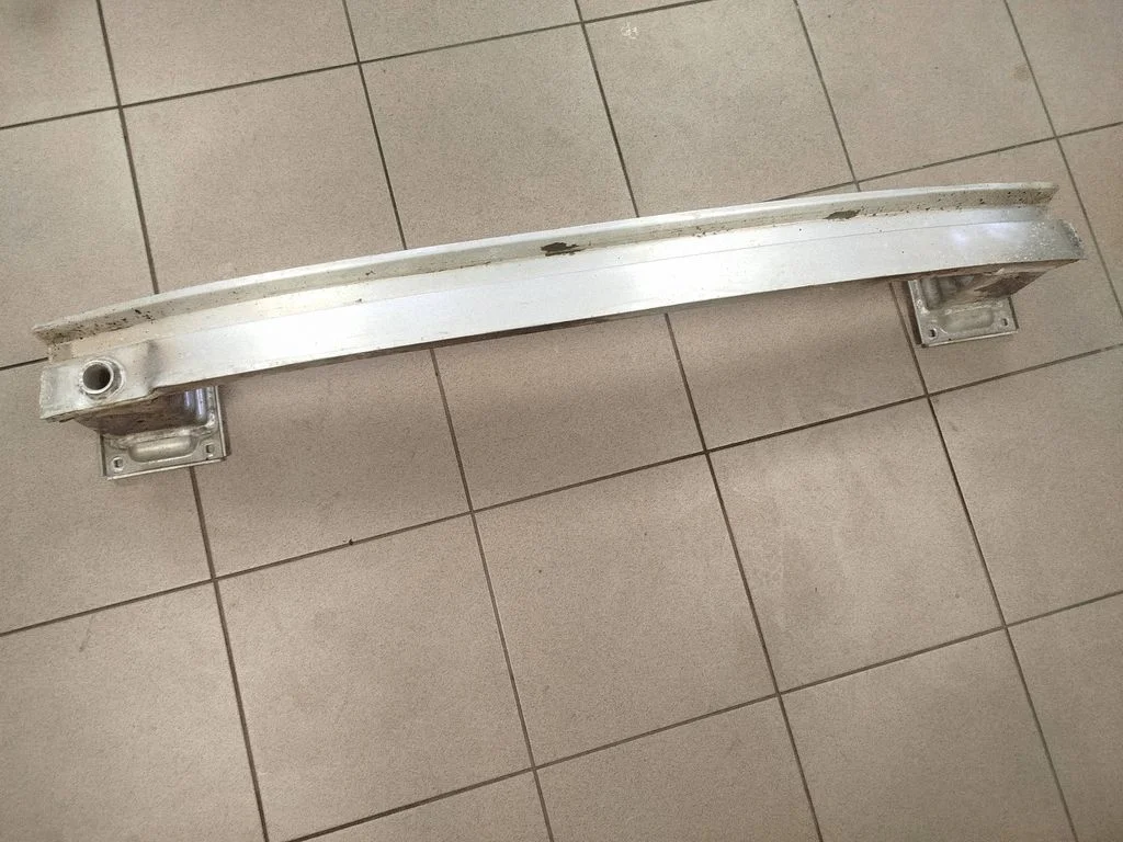 Front bumper cross member