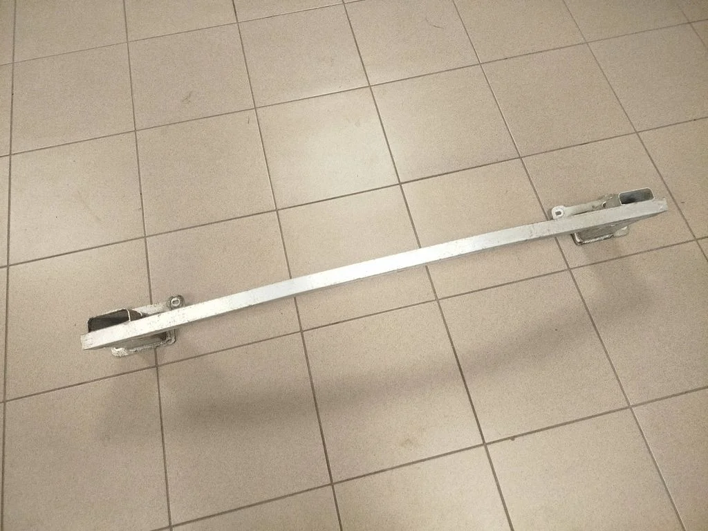 Belka zderzaka przedniego 9822100180