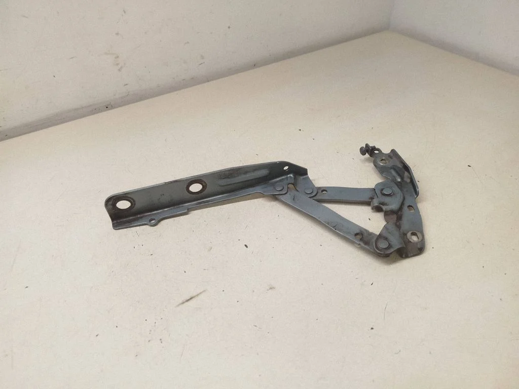 Engine bonnet/hood hinges – right