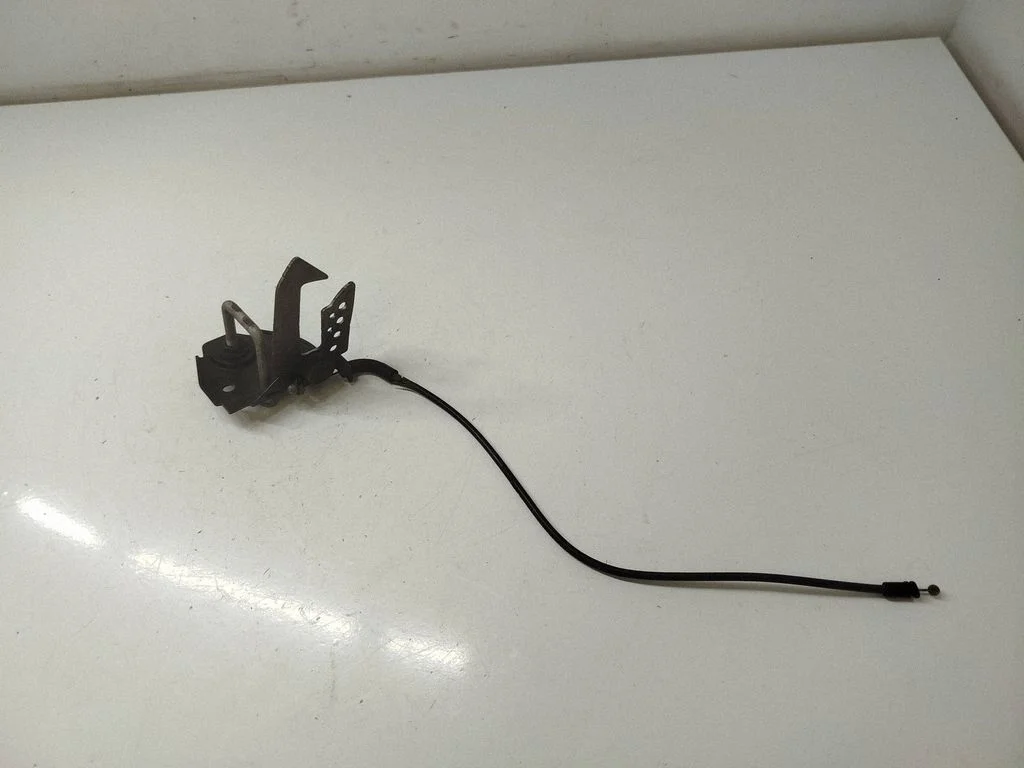 Engine bonnet/hood lock/catch 13989610