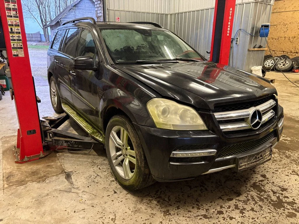 Mercedes-Benz GL-class (X164, X166)