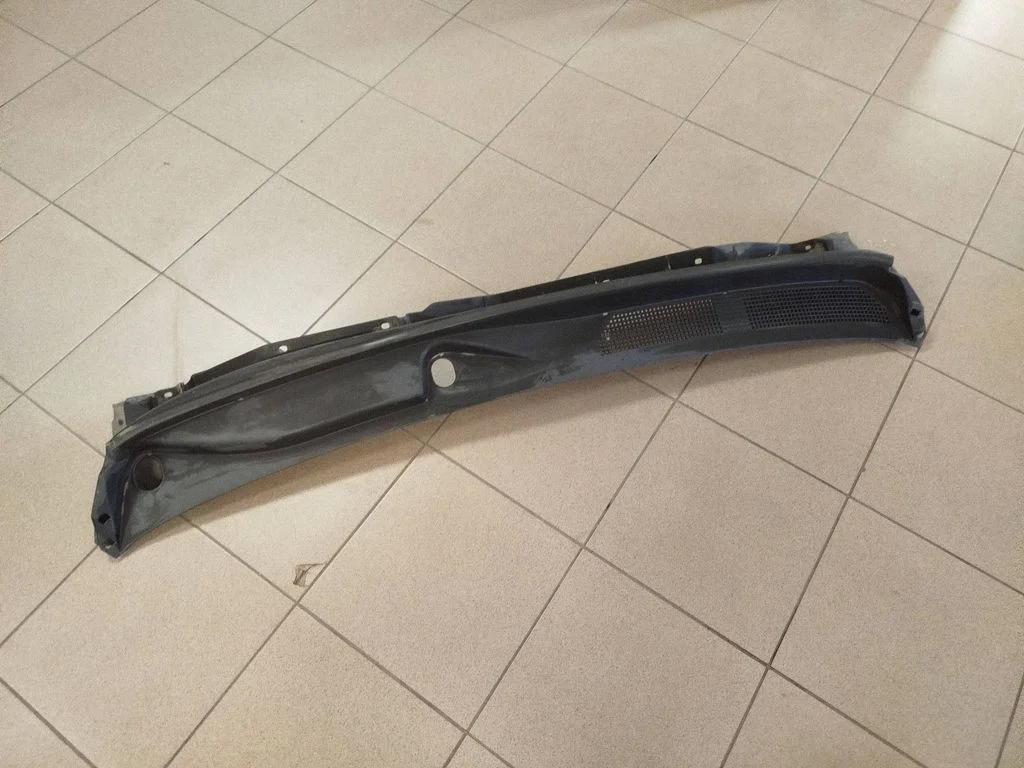 Wiper trim 66862BJ10A