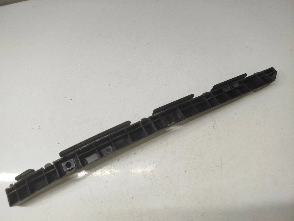 Rear bumper mounting bracket 866142B700