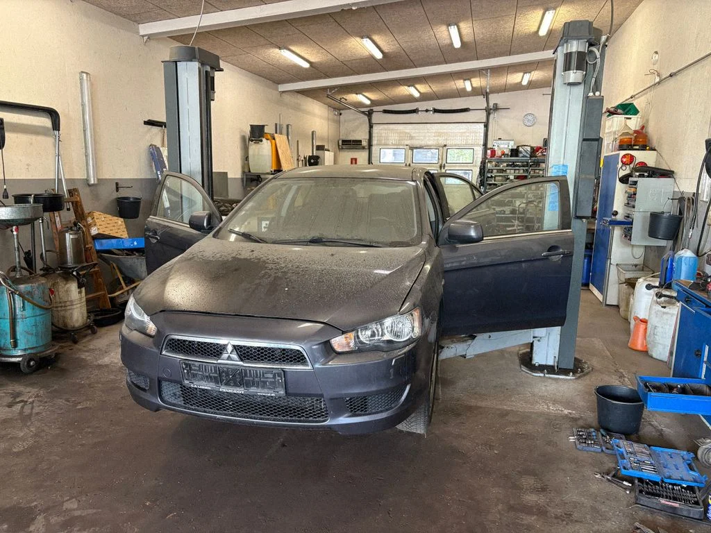 Mitsubishi Lancer