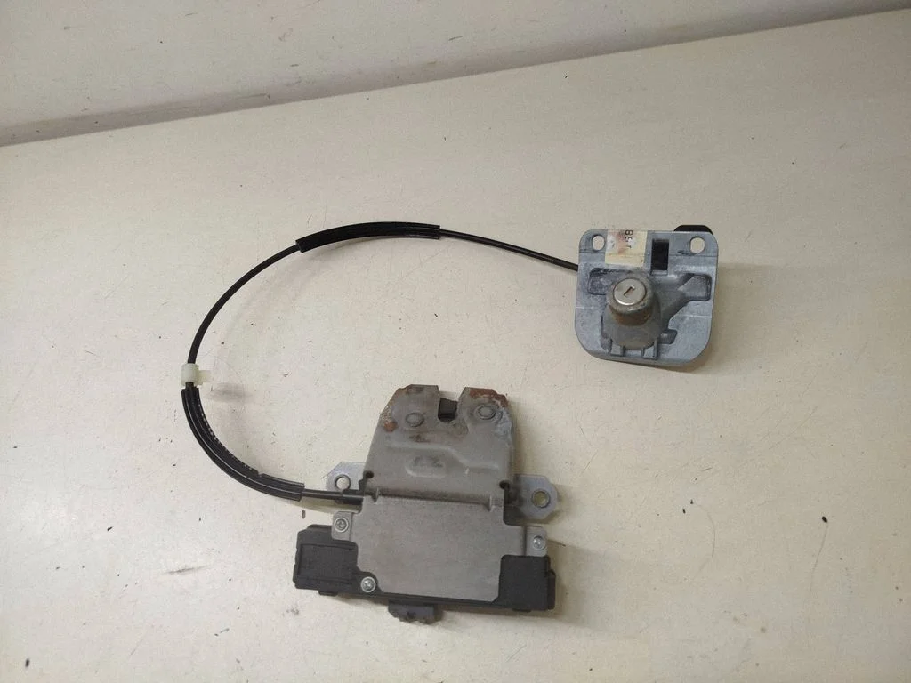 Tailgate/trunk/boot lock/catch/latch – Volvo S80 (2007-2013)
