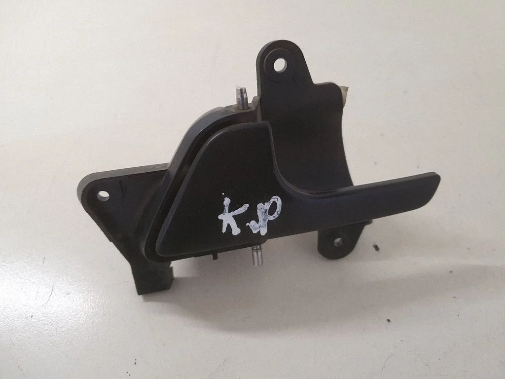 Front door interior handle 7H0837617