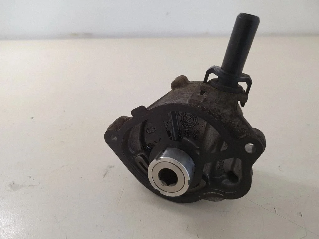Vacuum pump GD01497