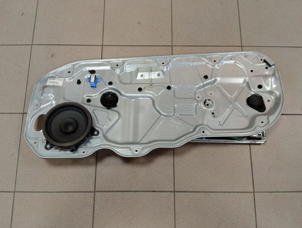 El. lango pakėlimo mechanizmas be varikliuko