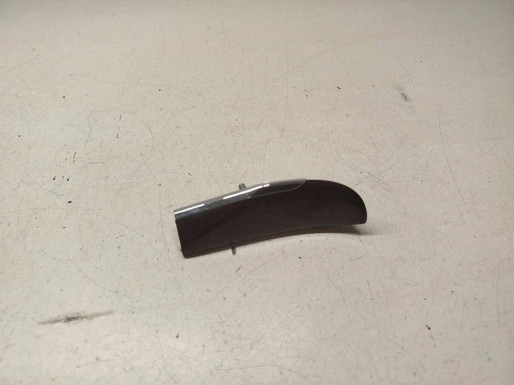 Dashboard glove box trim – Mercedes-Benz GL-Class X164 (2006-2012)