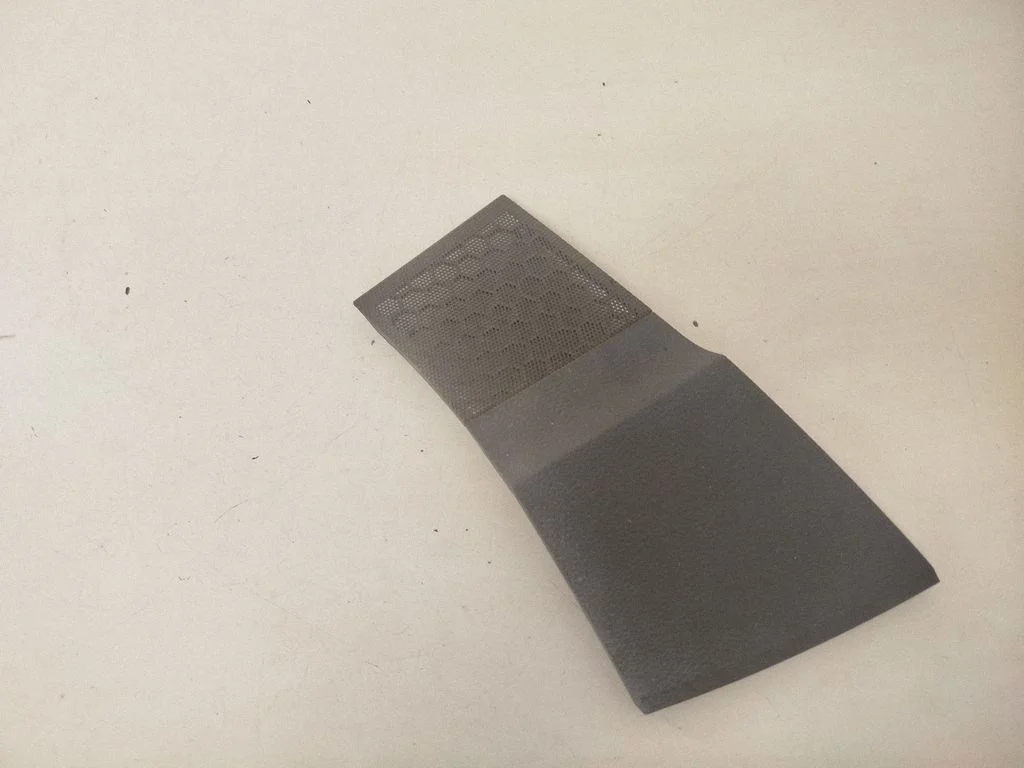Side speaker trim/cover 7H5857228