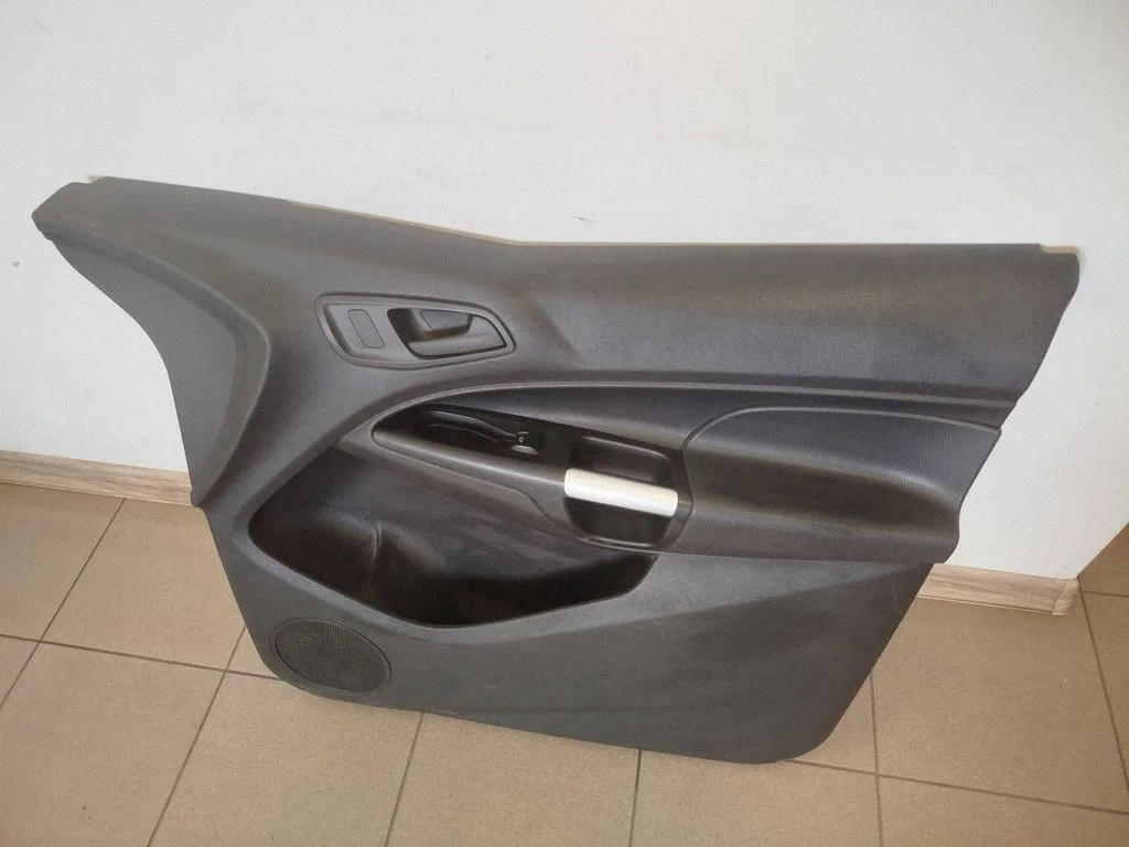 Eesmiste uste sisevooder – Ford Transit Custom (2013-2023)