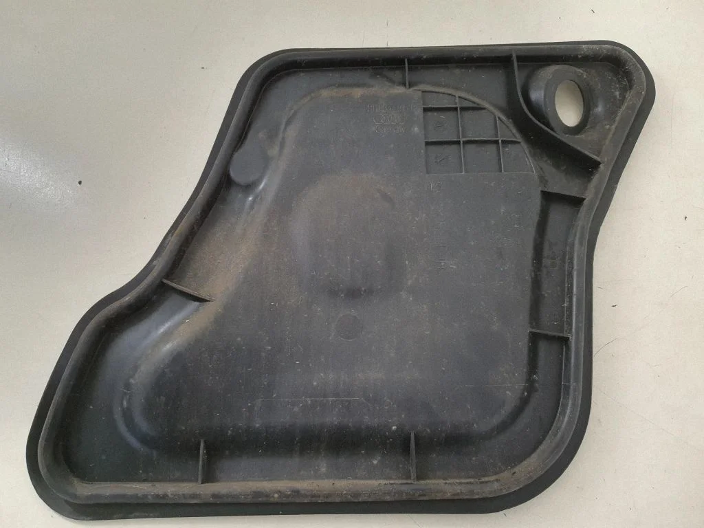 Muu eesmise ukse viimistluse osa – Audi A5 Sportback 8TA (2009-2016)