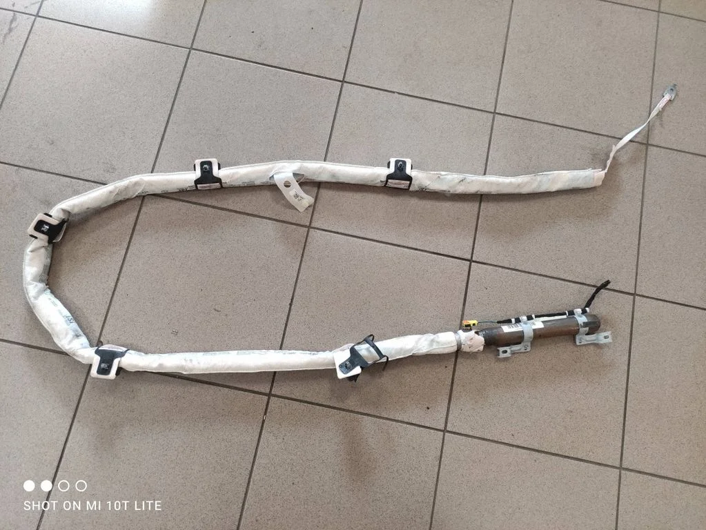Roof airbag 8R0880742J