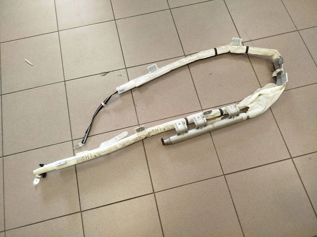 Roof airbag 621800F010