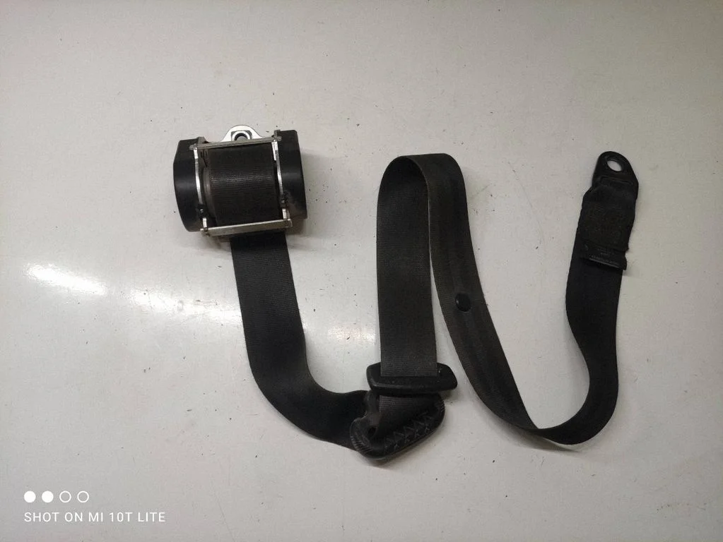 Front seatbelt A892271