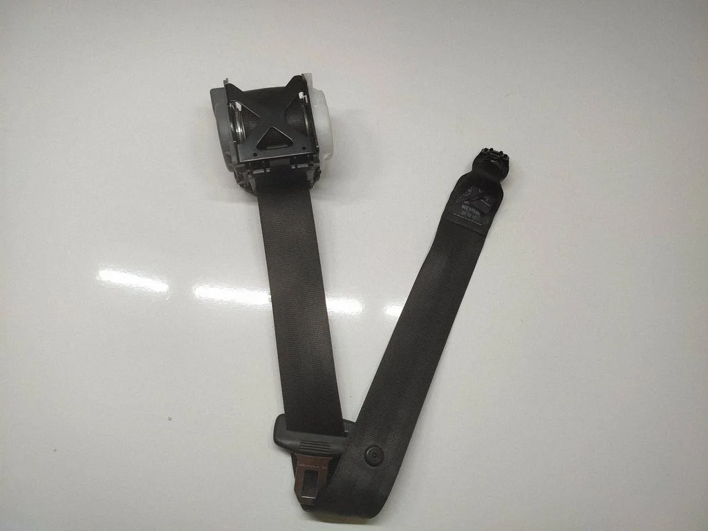 Middle seatbelt (rear) 4H0857807H