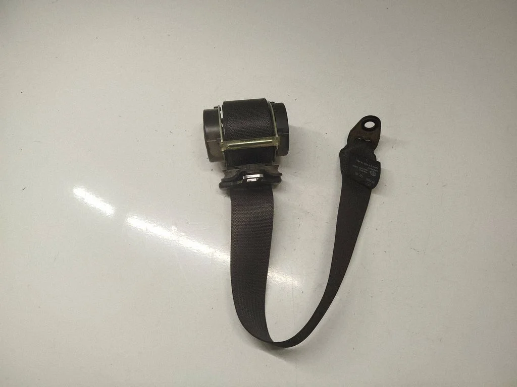 Tagumine turvavöö 619227900C