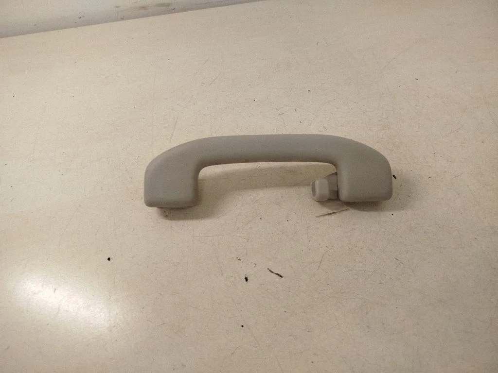 Tagumine lae käepide – Nissan Qashqai (2010-2014)