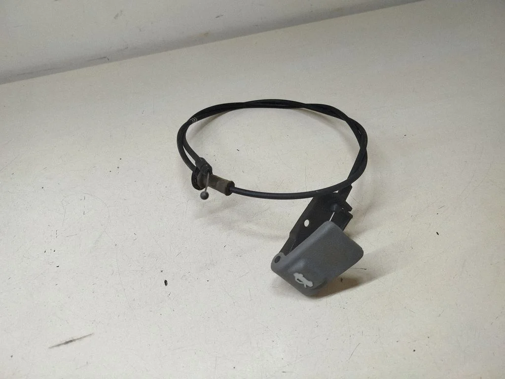 Engine bonnet (hood) release handle 8118134000