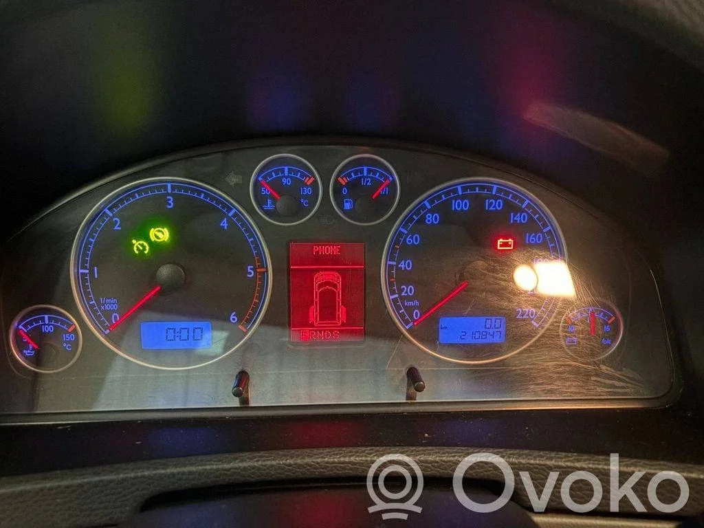 Speedometer (instrument cluster) 7H5920870L