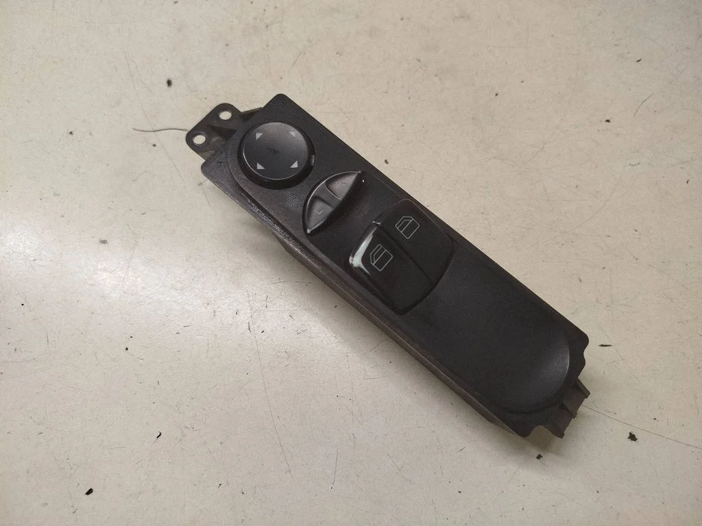 Electric window control switch A6395450113