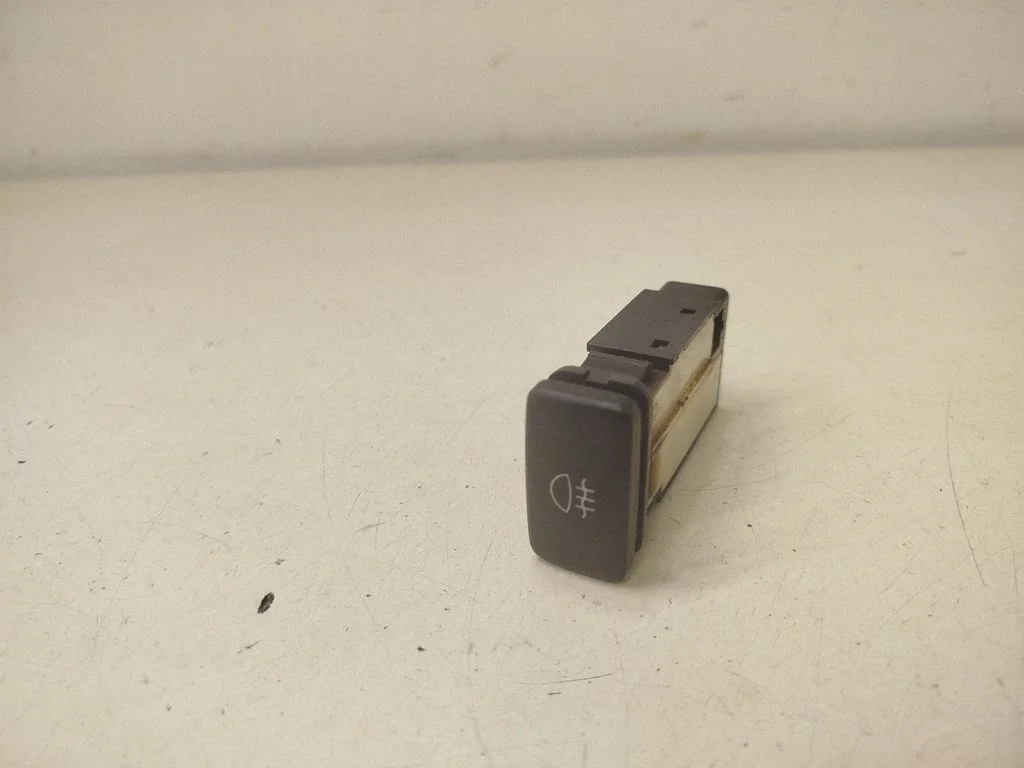 Fog light switch 15A333