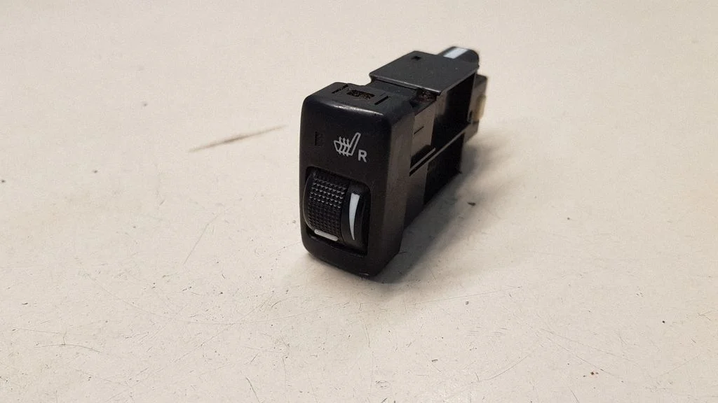 Seat heating switch 453409