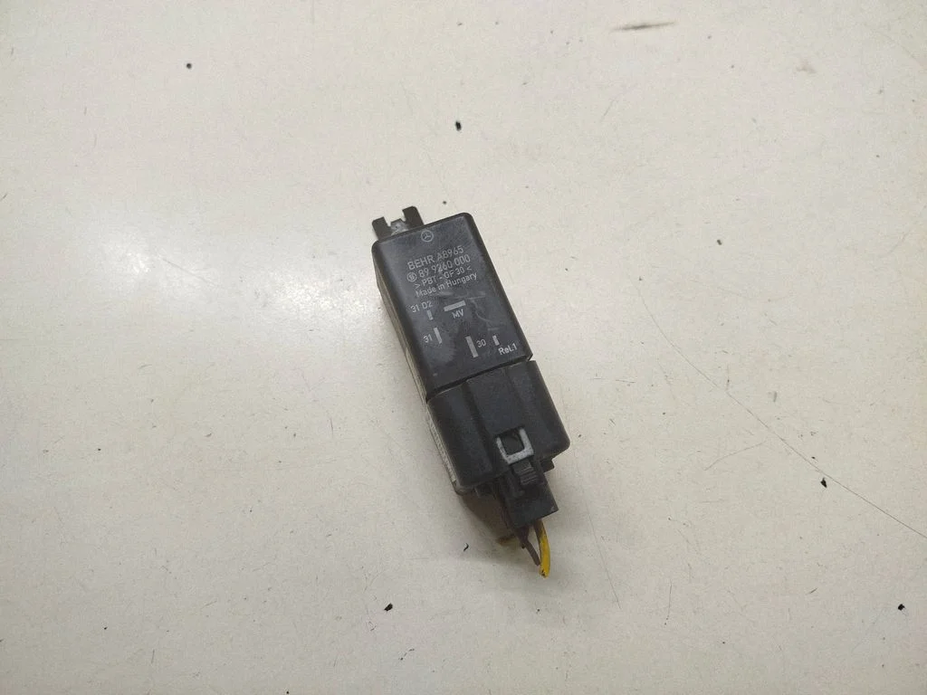 Glow plug pre-heat relay A6398300084