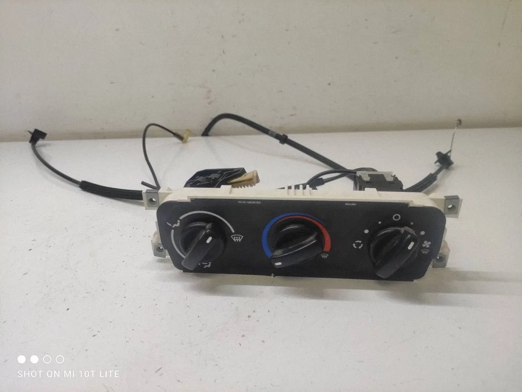 Climate control unit – Ford Transit Custom (2013-2023)