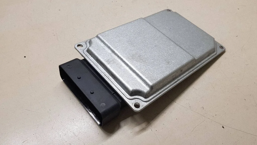 Pakabos valdymo blokas