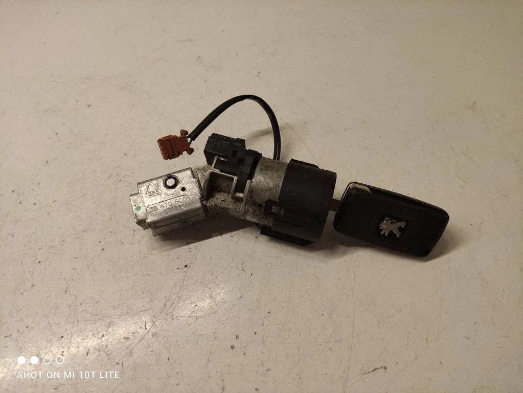 Ignition lock 36410600