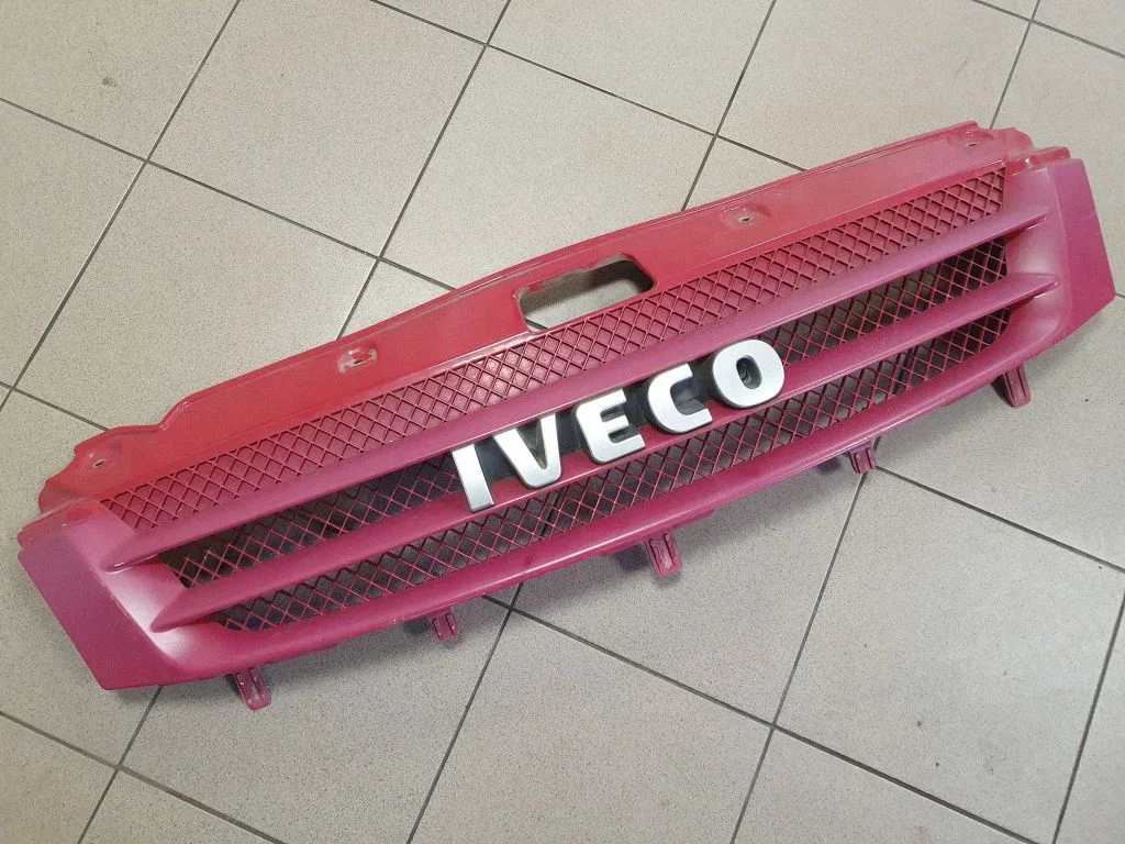 Atrapa przednia (grill) – Iveco Daily 4th gen (2006-2011)
