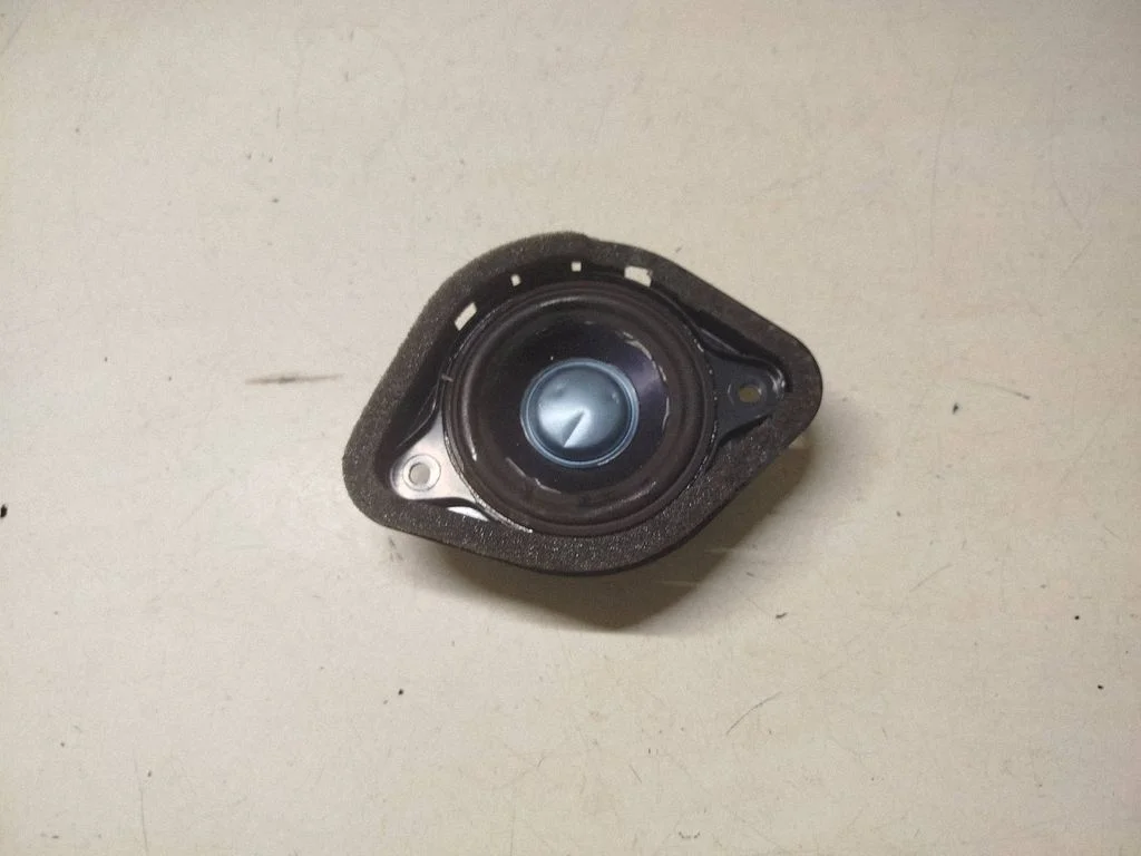 Front door speaker a1648201502