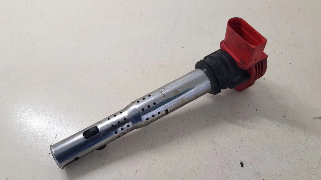 High voltage ignition coil 06E905115E