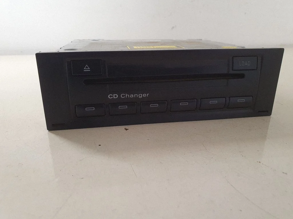 CD/DVD keitiklis