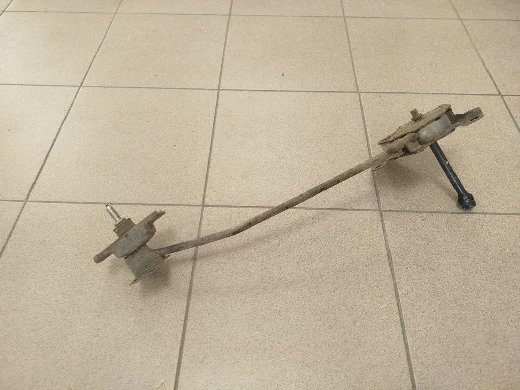 Atsarginio rato tvirtinimo komplektas