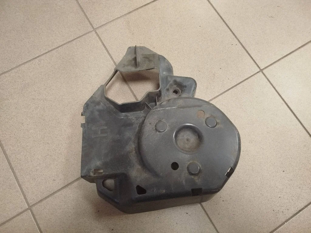 Rear underbody cover/under tray 9813384480