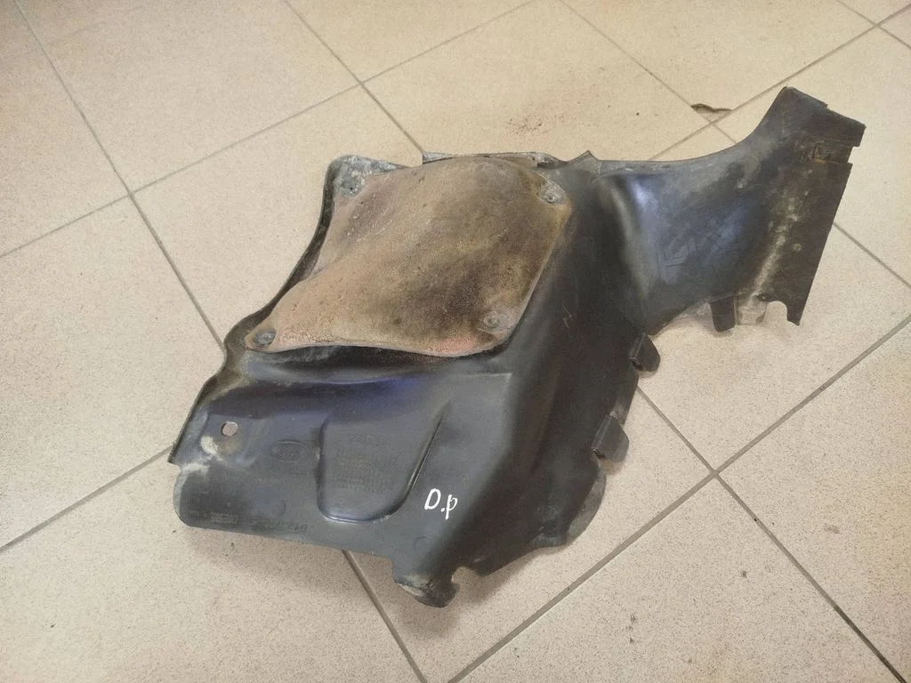 Priekinės važiuoklės dugno apsauga