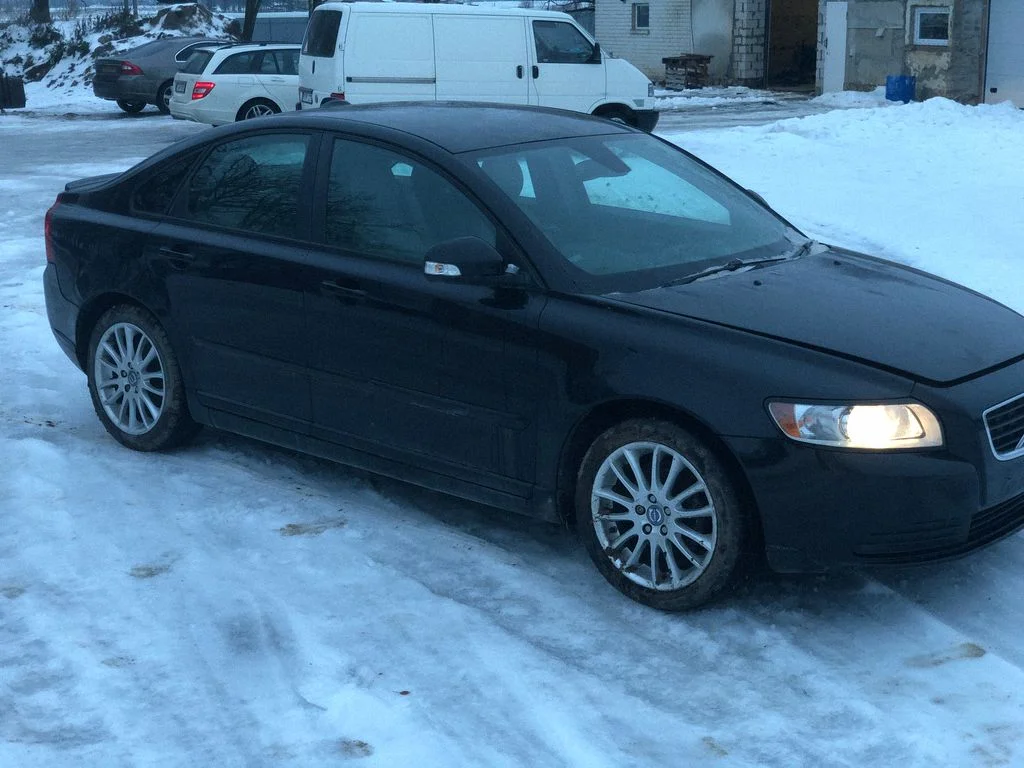 Volvo S40, V40