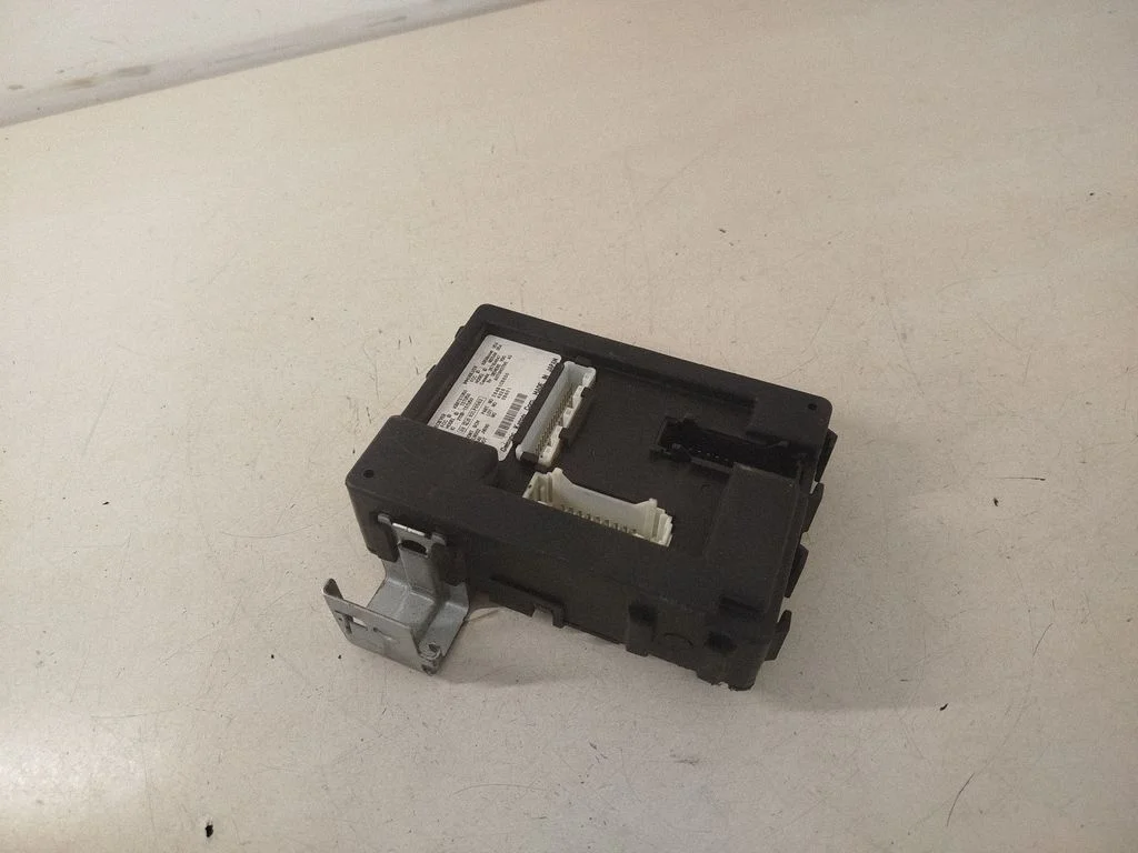 Imobilaizera vadības bloks 284B1CB800